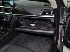 2013款 328i 2.0T 自动 风尚设计套装