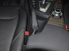 2013款 328i 2.0T 自动 风尚设计套装