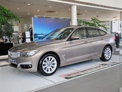 2013款 328i 2.0T 自动 风尚设计套装