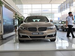 2013款 328i 2.0T 自动 风尚设计套装