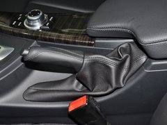 2013款 328i 2.0T 自动 风尚设计套装