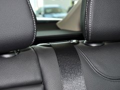 2013款 328i 2.0T 自动 风尚设计套装