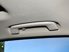 2013款 328i 2.0T 自动 风尚设计套装