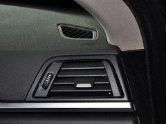 2013款 328i 2.0T 自动 风尚设计套装