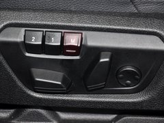 2013款 328i 2.0T 自动 风尚设计套装