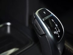 2013款 328i 2.0T 自动 风尚设计套装