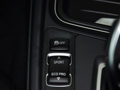 2013款 328i 2.0T 自动 风尚设计套装