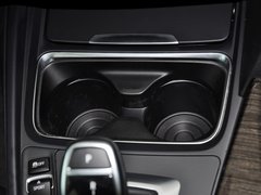 2013款 328i 2.0T 自动 风尚设计套装