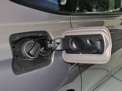 2013款 328i 2.0T 自动 风尚设计套装