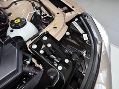 2013款 328i 2.0T 自动 风尚设计套装