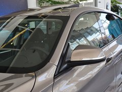 2013款 328i 2.0T 自动 风尚设计套装