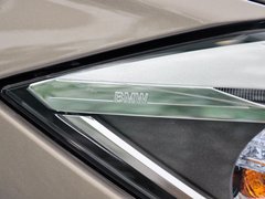 2013款 328i 2.0T 自动 风尚设计套装