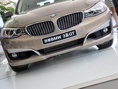 2013款 328i 2.0T 自动 风尚设计套装