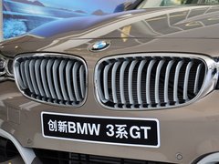 2013款 328i 2.0T 自动 风尚设计套装