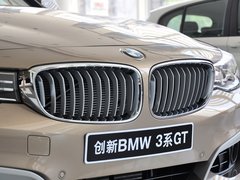2013款 328i 2.0T 自动 风尚设计套装