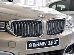 2013款 328i 2.0T 自动 风尚设计套装