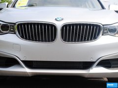 2013款 328i 2.0T 自动 风尚设计套装