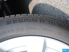 2013款 328i 2.0T 自动 风尚设计套装