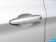 2013款 328i 2.0T 自动 风尚设计套装