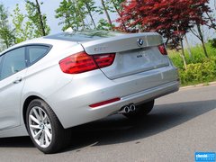 2013款 328i 2.0T 自动 风尚设计套装