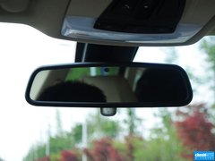 2013款 328i 2.0T 自动 风尚设计套装