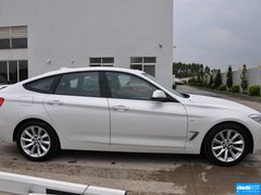 2013款 328i 2.0T 自动 风尚设计套装