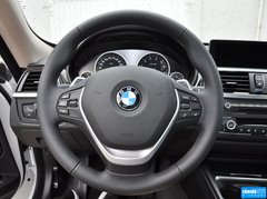 2013款 328i 2.0T 自动 风尚设计套装