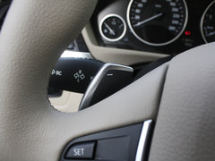 2013款 320i 2.0T 自动 领先版