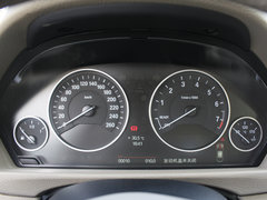 2013款 320i 2.0T 自动 领先版