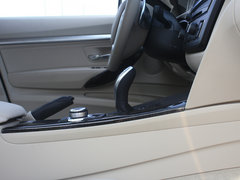 2013款 320i 2.0T 自动 领先版
