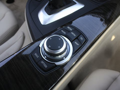 2013款 320i 2.0T 自动 领先版