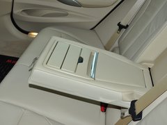 2013款 320i 2.0T 自动 领先版
