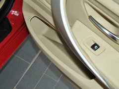 2013款 320i 2.0T 自动 领先版