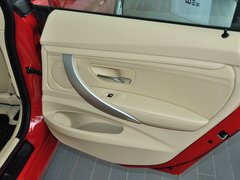 2013款 320i 2.0T 自动 领先版