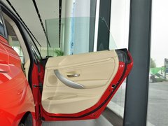 2013款 320i 2.0T 自动 领先版
