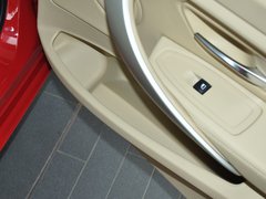 2013款 320i 2.0T 自动 领先版