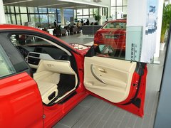 2013款 320i 2.0T 自动 领先版