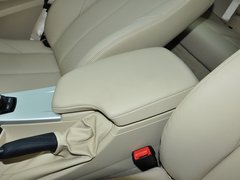 2013款 320i 2.0T 自动 领先版