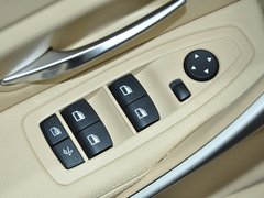2013款 320i 2.0T 自动 领先版