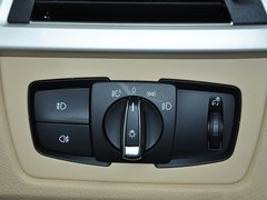 2013款 320i 2.0T 自动 领先版