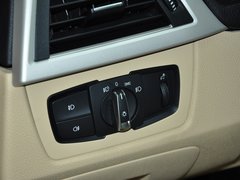 2013款 320i 2.0T 自动 领先版