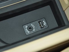2013款 320i 2.0T 自动 领先版