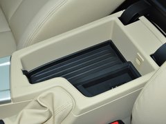 2013款 320i 2.0T 自动 领先版