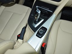 2013款 320i 2.0T 自动 领先版
