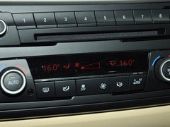 2013款 320i 2.0T 自动 领先版