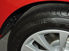2013款 320i 2.0T 自动 领先版