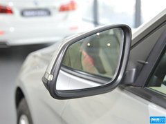 2013款 320i 2.0T 自动 领先版