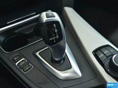 2013款 320i 2.0T 自动 领先版