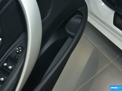 2013款 320i 2.0T 自动 领先版