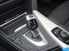 2013款 320i 2.0T 自动 领先版